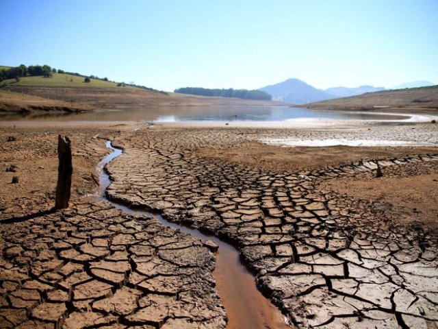 Resultado de imagem para o rio secou