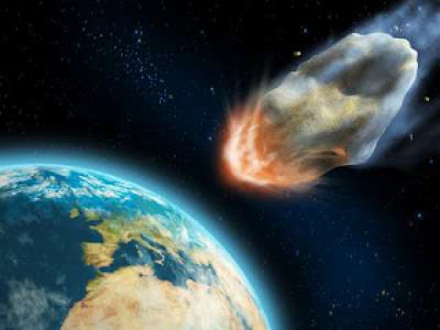 Descoberto 1 dia antes, asteroide do tamanho de um caminhão passa pela Terra